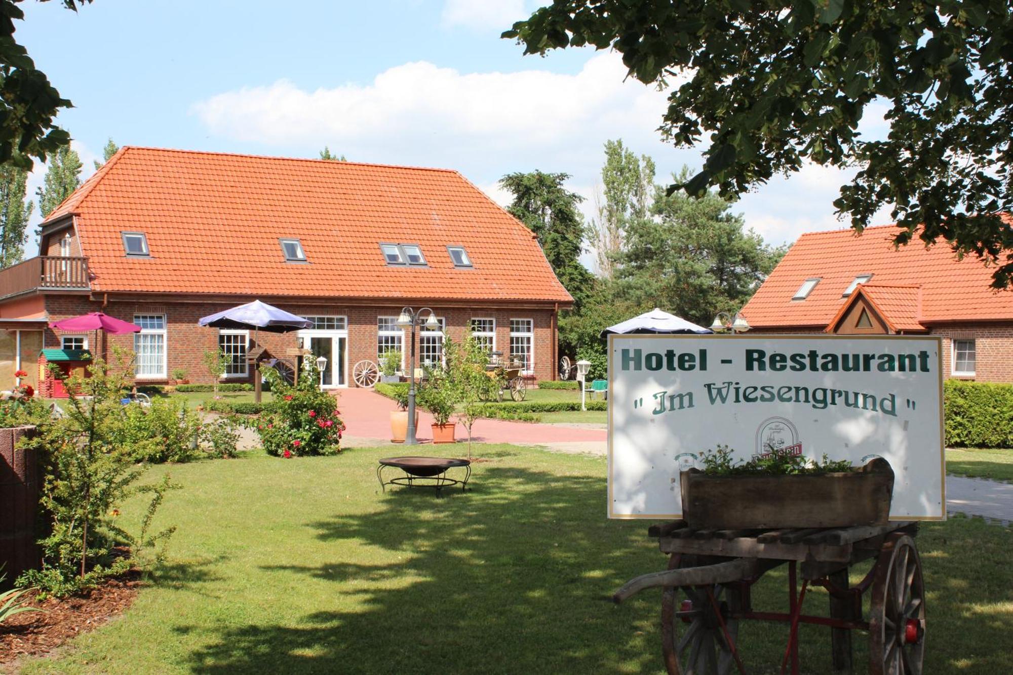 Im Wiesengrund Lalendorf ภายนอก รูปภาพ
